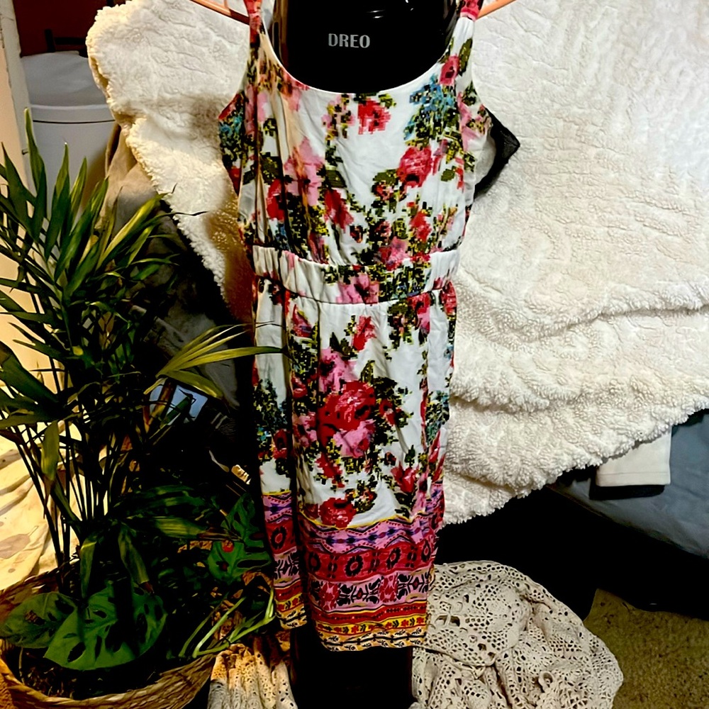 Rue 21 Floral Sun Maxi dress Size M Jr's.